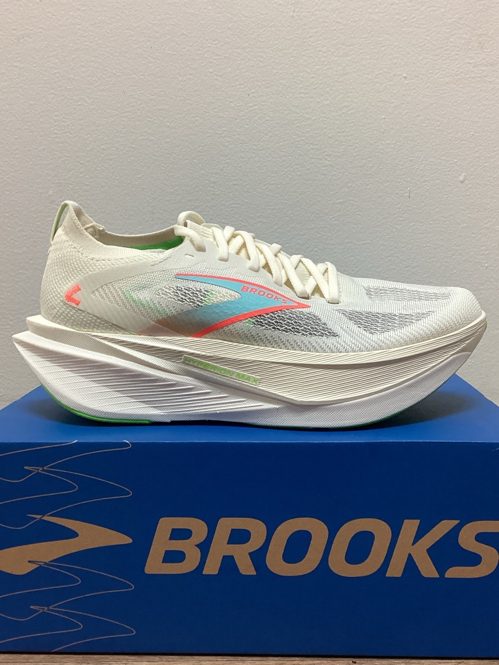 Men’s Brooks Hyperion Max 3
